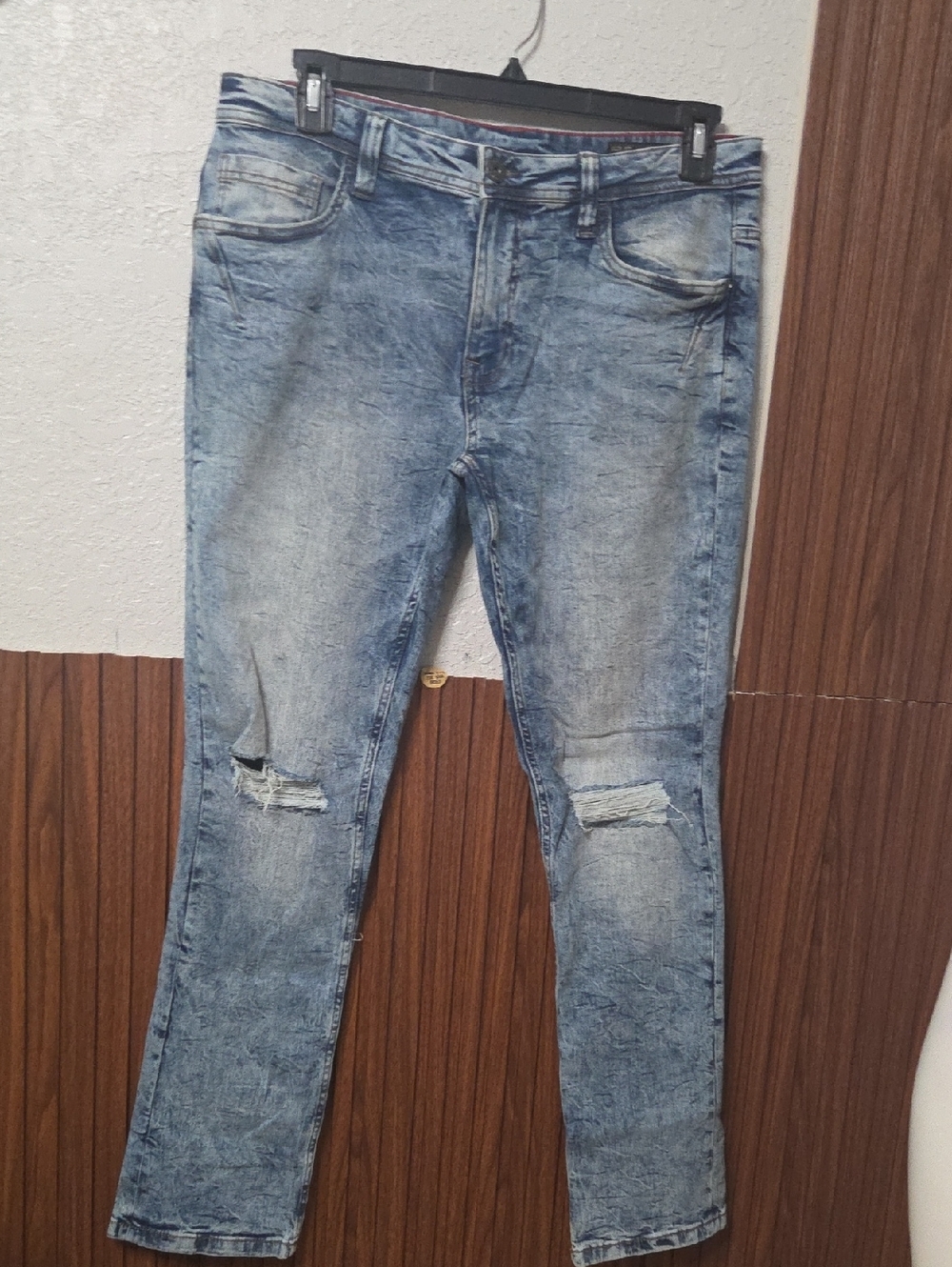 Six Lincoln Slim Straight Men's Distressed Light Blue Jeans 34x32